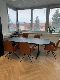 otočné kreslo Naya - 4