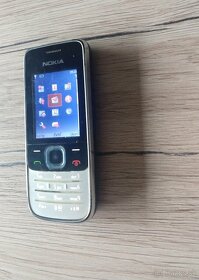 Nokia 2730 classic - 4