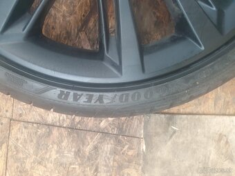 Predam sadu kolies BMW M - 4