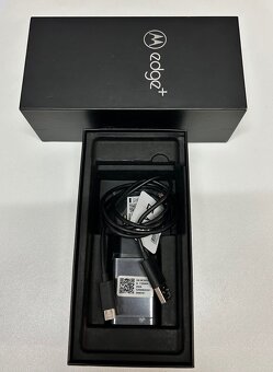 MOTOROLA EDGE PLUS / 256 GB / ako nový - 4