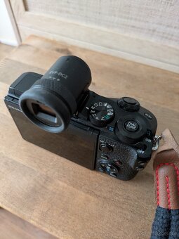 Canon EOS M6 Mark II - 4