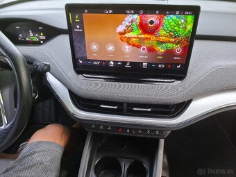 Škoda Enyaq iV 60,modrá RS metalíza,132kW,kamera,2021-tka - 4