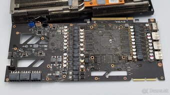 Grafická karta EVGA RTX 3090 - nefunkčná/na diely - 4
