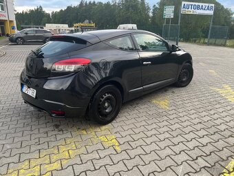 Renault Mégane III coupe - 4