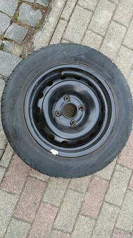 Pneumatiky Nordman WR 175/65 14" s plechovymi diskami 4x108 - 4