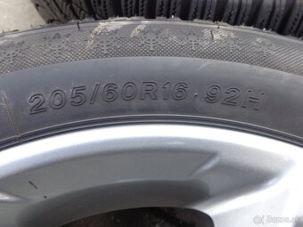 Hyundai Kona / Kia original zimna sada kolies s TPMS - 4