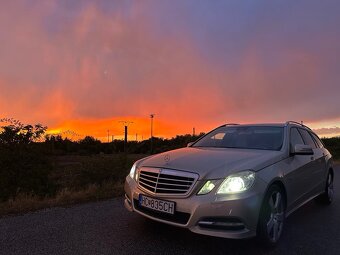 Mercedes benz W212 E200 2012 - 4