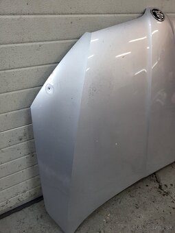 Skoda octavia 3 predna kapota pred lift - 4