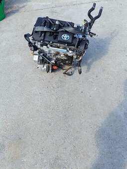 Toyota Corolla E21,Auris II,CHR,C-HR 1.8 hybrid - 4