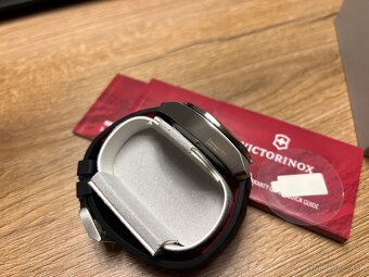 Predam Hodinky Victorinox I.N.O.X. Chrono - 4