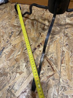 predam pevny, kovovy stojan na stromcek - 4