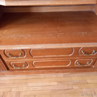 Starožitný nábytok - 4