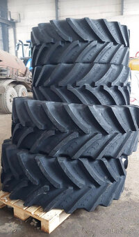 Traktorova pneumatika,plast guma traktor Zetor - 4