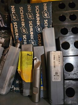 Výbava na CNC sústruh - 4