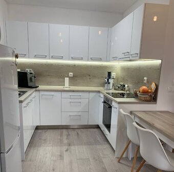 Predám krásny 3iz.byt 70m²+14m²terasa v novostavbe Zamarovce - 4