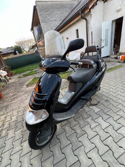 Piaggio superhexagon 180 gtx - 4