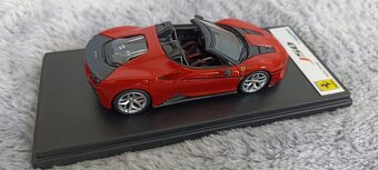 Predám model Ferrari J50 1:43 Looksmart - 4