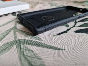 Nepouživané púzdro Spigen Rugged Armor na Samsung S22 Ultra - 4