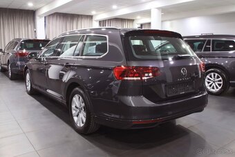 Volkswagen Passat B8 Variant 2.0 TDI 110kW DSG automat - 4