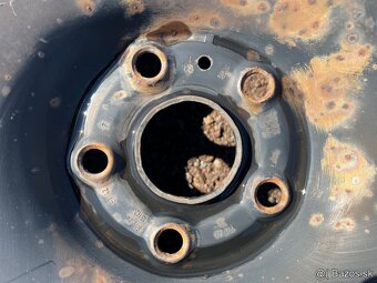 Predám  plechové disky 5x112 R16 na VW Passat B6 B7 SuperB - 4