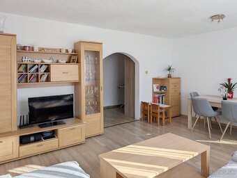 Predám 3-izbový slnečný byt  Košúty 2 - 4