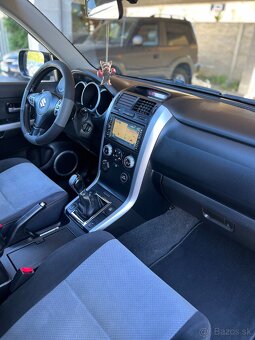 Suzuki Grand Vitara 1.9 DDiS SE NAVIGAVIA - 4