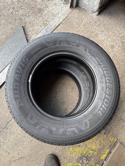 Letné pneu 2 ks 215/70R15C viem aj prezuť - 4