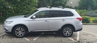 Mitsubishi Outlander - 4
