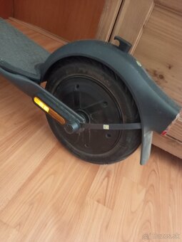 Elektrická kolobežka ninebot - 4