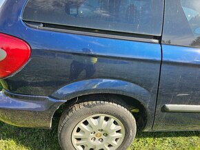 Rozpredám Chrysler Voyager 2,8crdi - 4