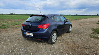 Opel Astra 1,4 T 88kW - 4
