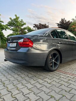 BMW e90 325i - 4