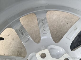 5X112 R16 + CELOREČNE (ZIMNY VZOR).215/60 R16 - 4