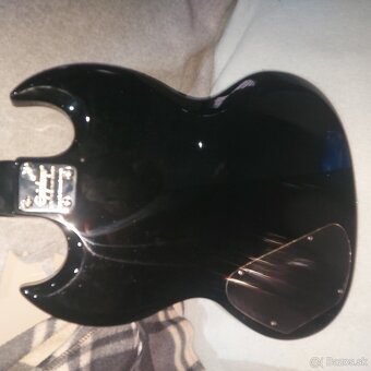 Elektricka gitara - 4