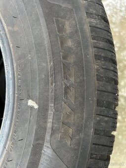 Zimne pneu 265/65 R17 BRIDGESTONE BLIZZAK - 4