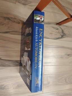 ENCYKLOPÉDIA KLASICKÝCH AUTOMOBILOV - 4