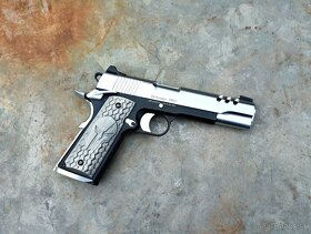 Colt 1911 pažbičky klasický tvar  sparta/punisher - 4