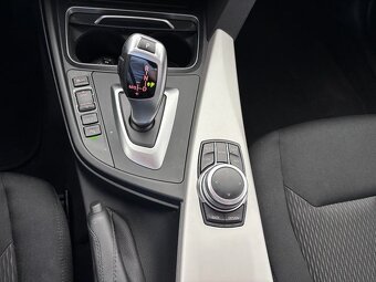 Predám BMW Rad 3 Touring 318d Advantage A/T,Head-Up Display - 4