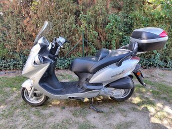 Kymco Grand Dink 125 - 4