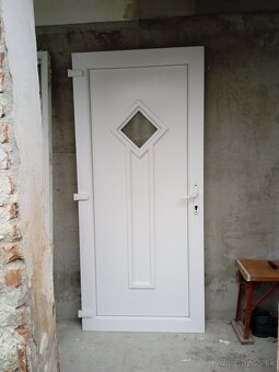 Plastové vchodové dvere 90.lavé - 4