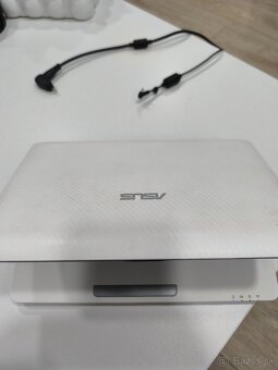 ASUS EEE - 4