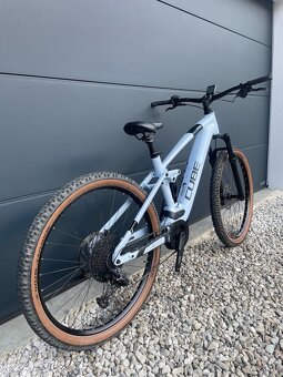 BOSCH Cube Stereo Hybrid Pro 750 - 4