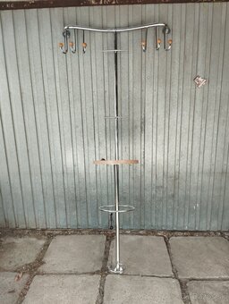 Vešiak - 4