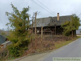 Drevenica v okrajovej časti obce Lutiše - 4