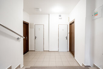 EXKLUZÍVNE Predaj 4 izbový nebytový priestor, Bratislava - 4