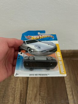 Hot wheels Porsche 911 gt2 2011 - 4