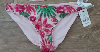 Ružové bikiny - 4