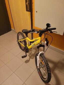 Predám málo jazdený detský bicykel XVOLT - skvelý stav - 4