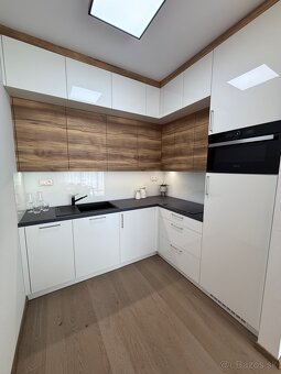 Prenájom 2 izbový byt Pribinova ulica Bratislava. - 4