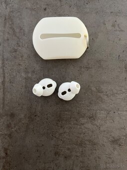 Apple AirPods 2 - 4